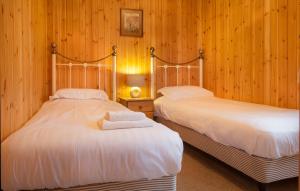 Yew Tree Lodge