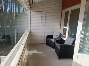 1BR Apartment M6 with sauna, big balcony,free parking