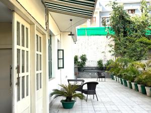 15 Verandah
