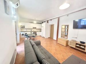 Centro Lavapiés Mesón D Paredes