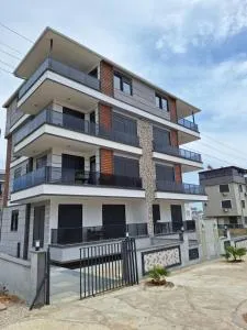 Bora Apart - Yeşilköy