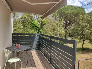 Studio dans la forêt provençale - Jouques