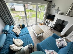 Azure Beach House - Part of the The Bay Filey Holiday Village with pool, gym and direct beach access, pub, restaurant, tennis and meadows walks
