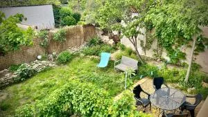 Maison de village avec jardin à 3 km des plages. - Loupian