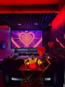 Logement Romantique Jacuzzi spa - 维勒讷沃托洛扎讷