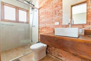 Casa Moderna e Equipada em Condomínio Fechado
