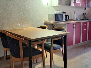 Robbin met Airco Wifi en Zwembad 