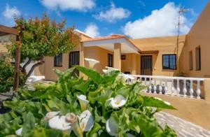 Casa Esteban Y Facunda - Las Rosas