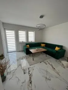 Apartment Rakovica Luxury - 伊利扎