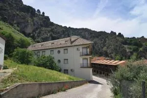 Hospedium DLJ Apartamentos Enjoy Cazorla - Villanueva del Arzobispo