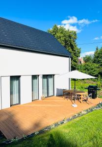 MINIMAL. Dom całoroczny w górach