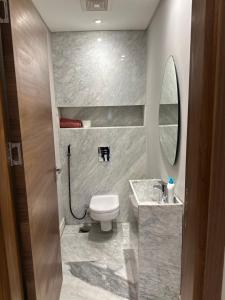 OMI Resdance silver palm