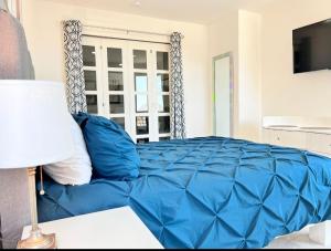 Elegant Condo in an Upscale Building