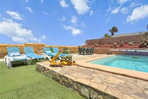 Villa el Castillito Beachfront Villa