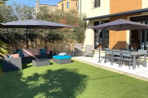 Villas JO 2024 - Maison d-architecte avec jardin : photos des chambres