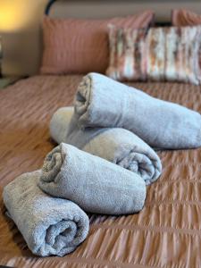 Spanish City View 3 Stunning sea front apartment Free onsite parking