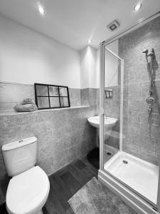 Spanish City View 3 Stunning sea front apartment Free onsite parking