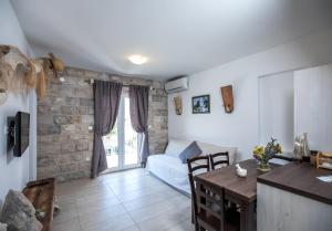 Curic apartments