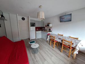 Appartements appartement T2 coin montagne : Appartement 1 Chambre avec Balcon