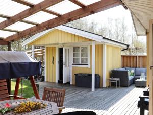 6 person holiday home in LAHOLM-By Traum