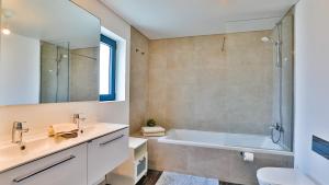 Apartamento T2 novo e espaçoso em Vilamoura