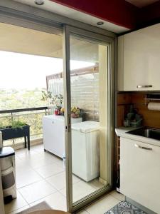 Duplex Apartment, Sea View and Swimming Pool