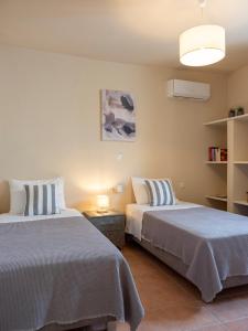 Trips House: εξοχικό σπίτι με θέα στη θάλασσα.