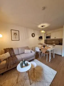 Appartement cosy refait à neuf, linge fourni - 卡尔康