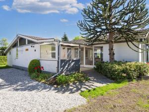 4 star holiday home in Glesborg-By Traum