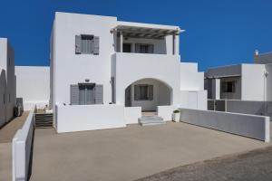 Montrez Studio Santorini