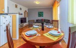 Apartman Ema 4+2 - Viskovići