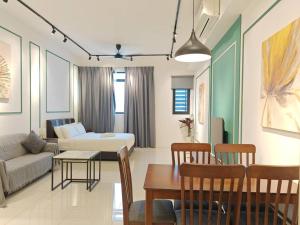 Chambers A Studio Flat, KLCC & KL Tower ,view in City