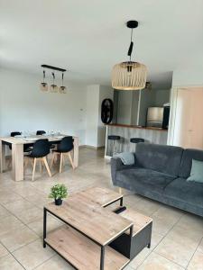 Appartements T3 - Spacieux et au calme - Avec jardin privatif : photos des chambres