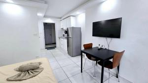 Tropical Garden A Studio