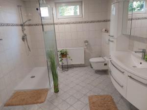 68m2 Ferienwohnung mit Pool und Garten