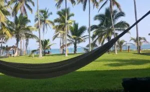 Casa frente al mar con playa privada Barra de Navidad - Barra de Navidad