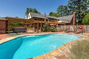 Fox Manor the Ultimate Fresno Getaway home - Sanger