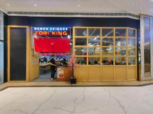 1BR Condotel with Balcony at FAME Residences #FM29