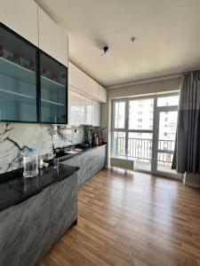 Main road NEW apartment