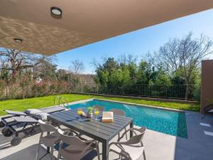 Villa Querchus with private pool 7