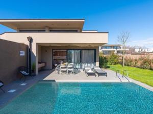 Villa Querchus with private pool 7 
