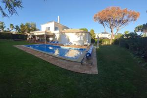 Luxury Private 5 bedroom Villa pool, golf, Algarve