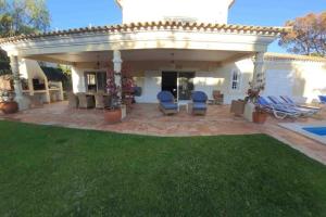 Luxury Private 5 bedroom Villa pool, golf, Algarve