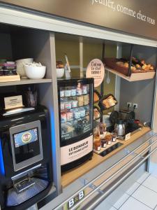 Hotels B&B HOTEL Rennes Ouest Villejean : photos des chambres