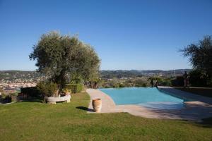 Villas Cannes Mas provencal piscine 8 personnes 350 m2 : photos des chambres