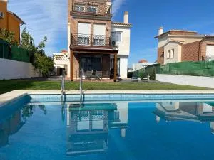 Casa , Dílar, Granada con jardin y piscina - Dílar