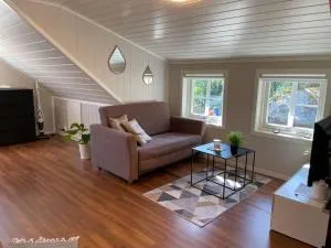 Sentrumsnært studio ved Bugården - Rødbøl