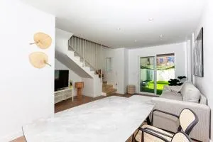 Bonito adosado en las rotas (Denia) - Real