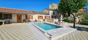 Apartments Vesna with Pool - NEW! - Vošteni