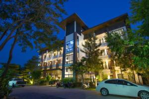 Gasser Park & Residence